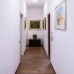 Silvestre Вилла *